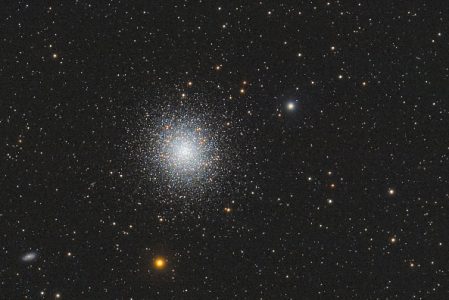 M13 – ein wunderschöner Kugelsterhaufen im Sternbild Herkules